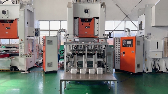 kaufen 4 Aluminiumfolie-Behälter-Fertigungsstraße-Aluminium-Behälter-Maschine der Hohlraum-0.8Mpa online manufacture