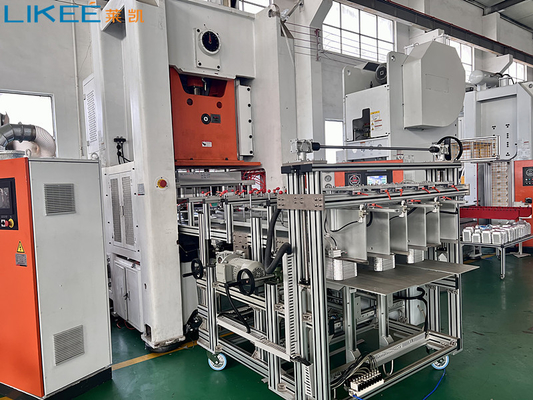 kaufen 80 Ton Pressure Automatic Type Aluminium Folien-Kasten, der Maschine die silberne Folie herstellt Maschine macht online manufacture