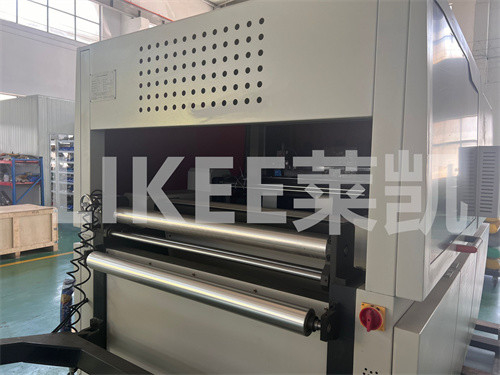 kaufen Automatische Druckschneidmaschine für Aluminiumfolie online manufacture