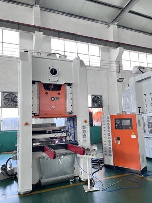 kaufen LK-T80 Food Container Aluminum Foil Punching Automatic Mitsubishi PLC Making Machine online manufacture