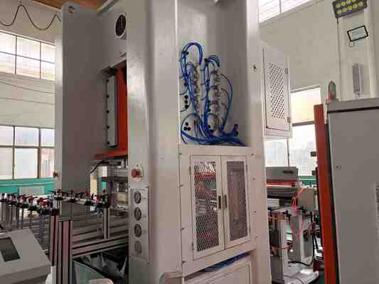 kaufen LK-T80 Aluminiumfolienbehältermaschine mit schnellem Werkzeugwechsel in unter 20 Minuten, 12000 Stück/Stunde Kapazität und hochpräziser Stahlkonstruktion online manufacture