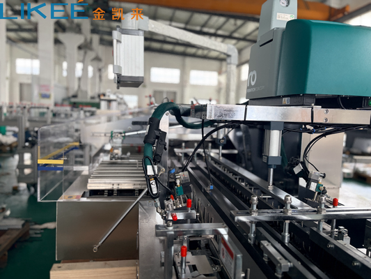 kaufen Automatische Kartonmaschine mit Klebensprüh- und Verdichtungssystem Online-Herstellung