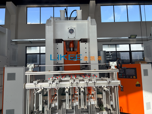 kaufen Aluminiumfolie-Containermaschine 80 Tonnen mit 9.000 ¥ 12.000 Stück/h Hochgeschwindigkeitsleistung und H-Rahmenstruktur Online-Herstellung
