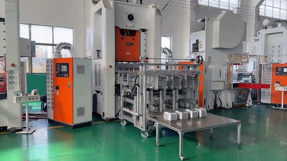 Siemens Motor Hochgeschwindigkeit 4-6 Hohlräume Aluminiumfolie Platte Herstellung Maschine LK-T80 mit langer Lebensdauer