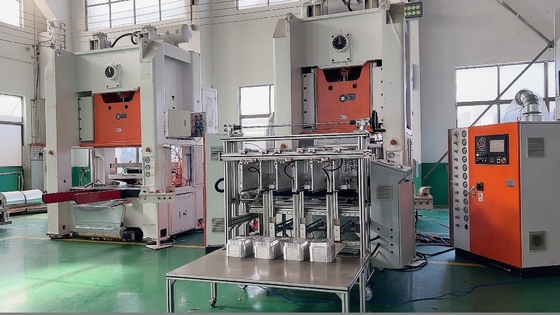 LK-T80 Lebensmittelbehälter Aluminiumfolien-Stanzmaschine Siemens Motor Herstellungsmaschine