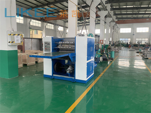 Elektrische 380V 50HZ 3-Phasen-Natur-Erd-Vollautomatische Schneidmaschine für Aluminiumfolie-Pop-Up-Blätter