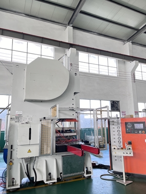 LK-T63 Lebensmittelbehälter Aluminiumfolien-Stanzmaschine Kundenspezifisches Design Tablettfertigungslinie