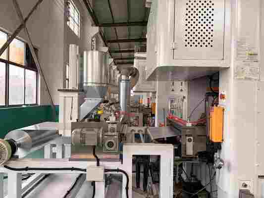 LK-T80 Aluminiumfolienbehälter Grillmaschine Einwegpfanne Vollgröße Pfanne Saubere Oberfläche ungiftig