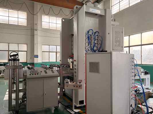 LK-T80 Aluminiumfolie-Container-Maschine spart Arbeitskosten mit 1-2 Arbeitern