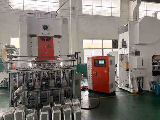 LK-T80 Aluminiumfolienmachmaschine Behälter mit geschlossenem Ölkreislauf spart Schmiermittel und 10-Jahres-Nutzungsdauer